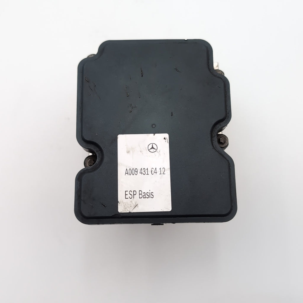 2014 2015 Mercedes CLA250 2.0L ABS Anti-Lock Brake Pump Module Unit A0094316412