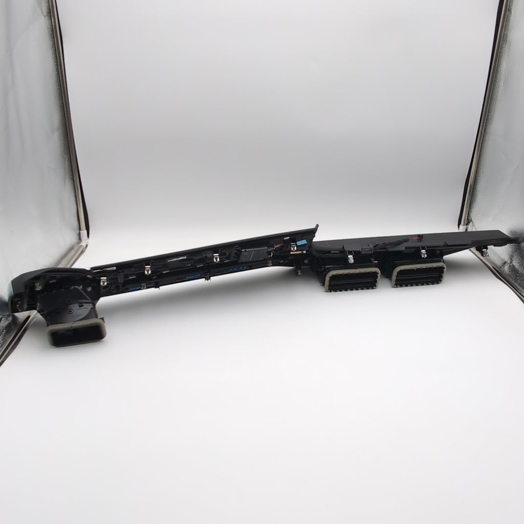 2025 BMW X5 G05 Center Dash Vent Trim Assembly Poplar Wood Grain Trim 5A01333