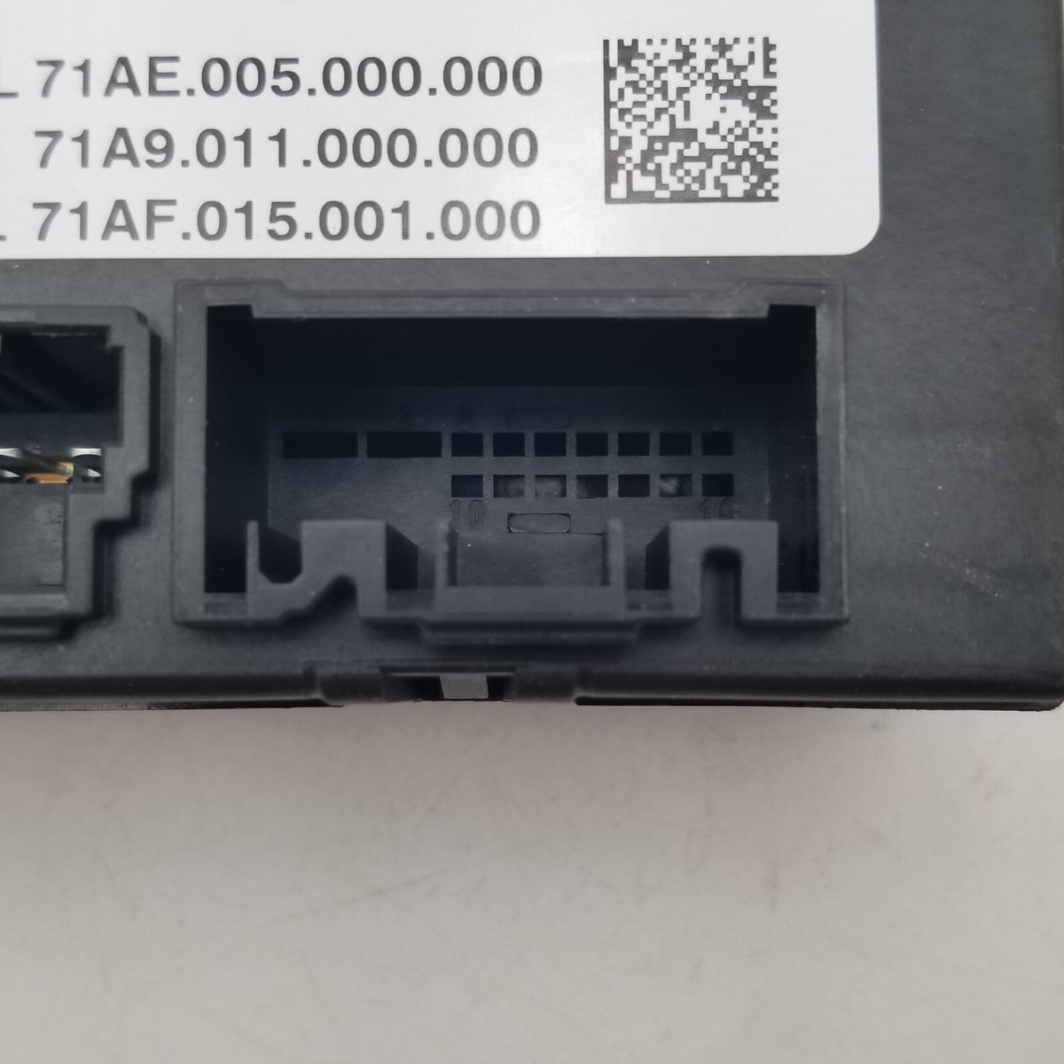 2023 2024 2025 BMW G60 XM X1 X2 X3 Trunk Lid Liftgate Control Module 5A74B11
