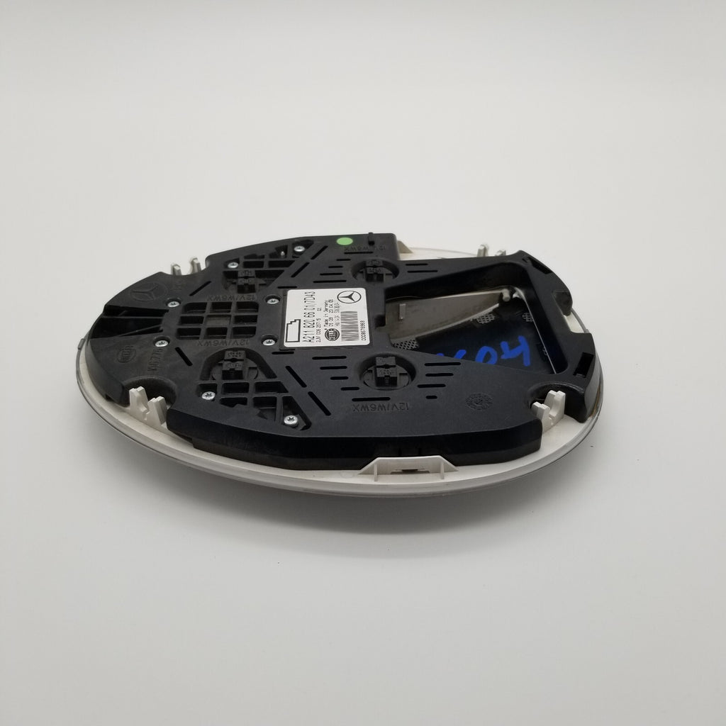 06-11 W219 MERCEDES CLS500 CLS55 CLS63 REAR OVERHEAD DOME LIGHT 2118206601