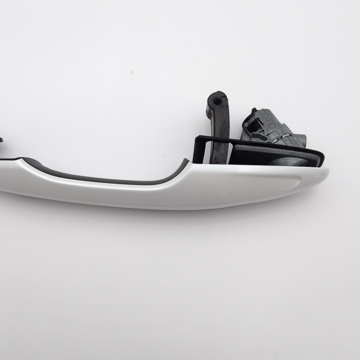 2018- 2025 VOLVO XC60 FRONT LEFT DRIVER SIDE DOOR OUTSIDE HANDLE
