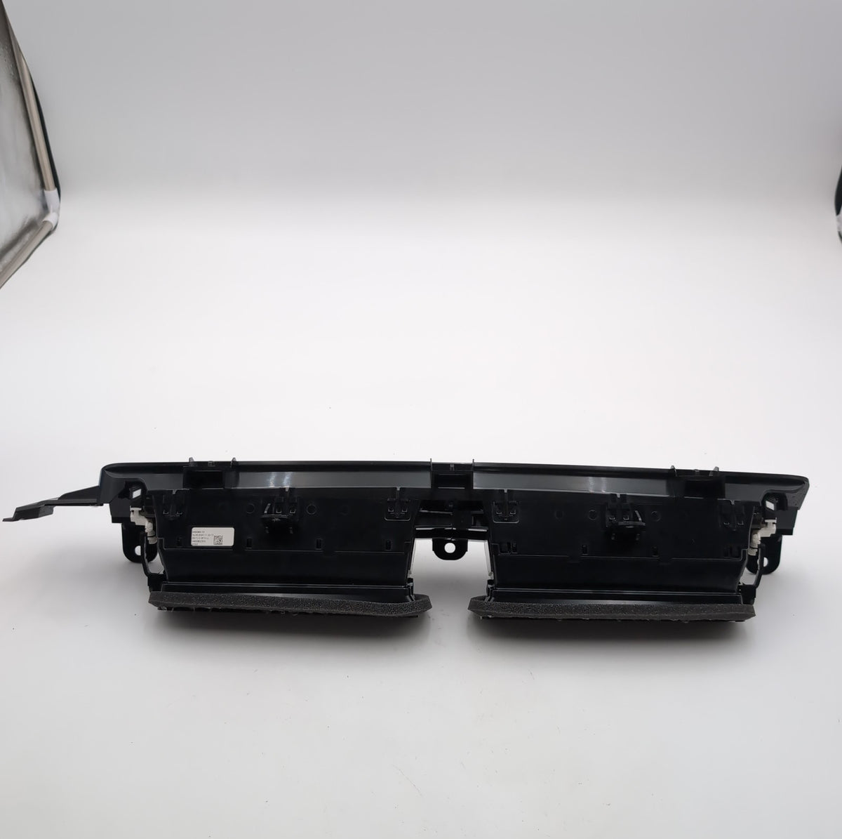 2023 2024 2025 BMW X2 U10 X1 U11 Center Dash Fresh Air Vent Grille 9483383 OEM