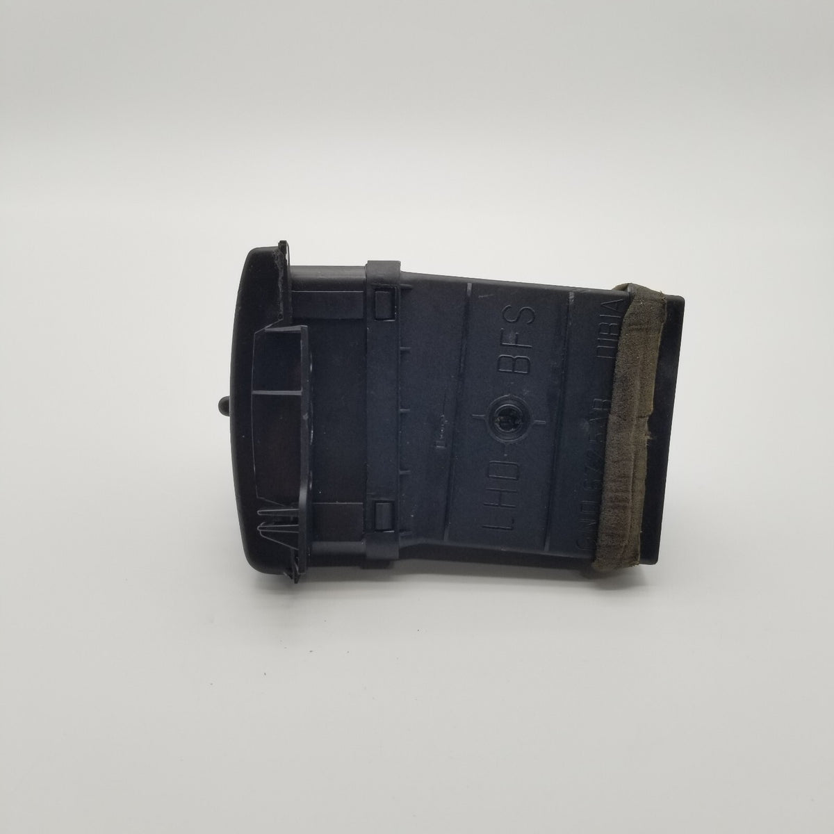 1998 - 2003 Jaguar XJ8 XJR VDP X308 Right Side Dashboard A/C Air Vent GND6725AB
