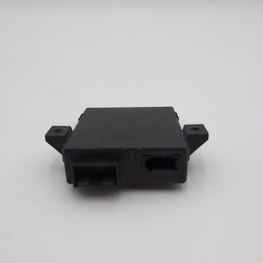 2007- 2015 AUDI Q7 GATEWAY INTERFACE CONTROL MODULE 4F0907468M OEM