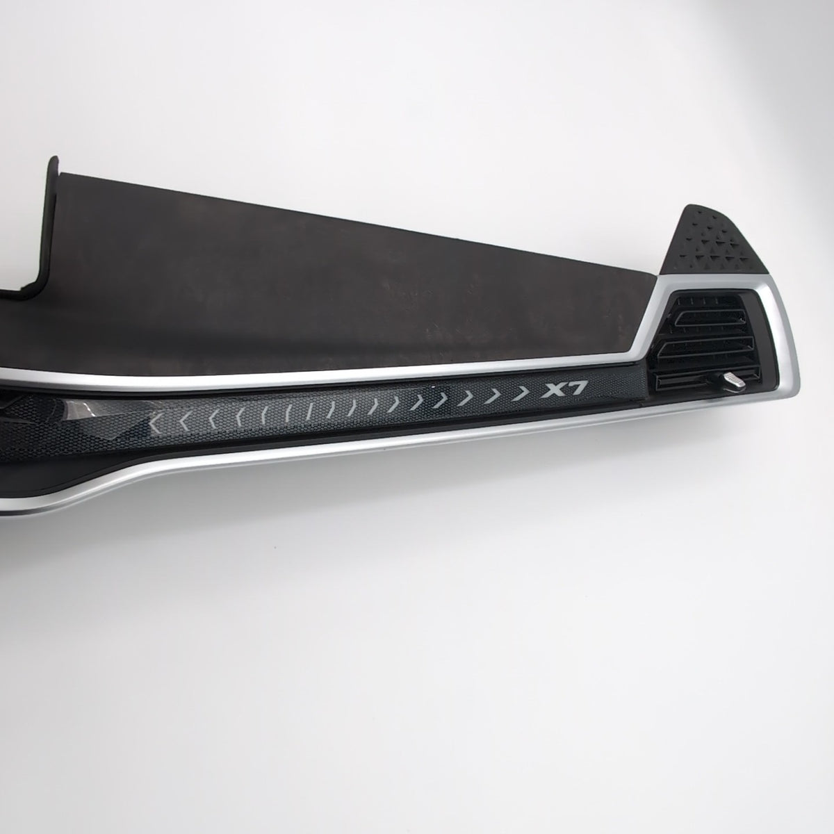 2024 2025 BMW X7 G07 DASH RIGHT SIDE UPPER COVER TRIM PANEL & AIR VENT GRILLE
