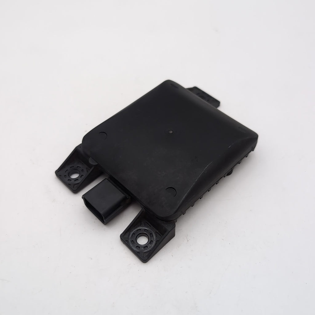 2019 2020 Hyundai Elantra Right Side Blind Spot Radar Sensor 99150-F2100