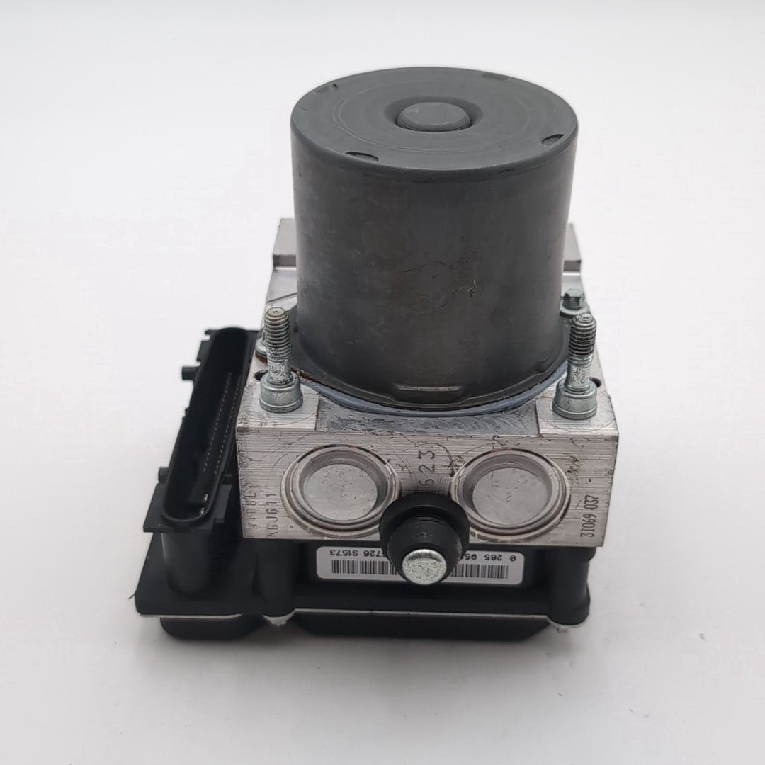 2016 2017 Infiniti QX50 3.7L ABS Anti Lock Brake Pump Control Unit 476606WC0A