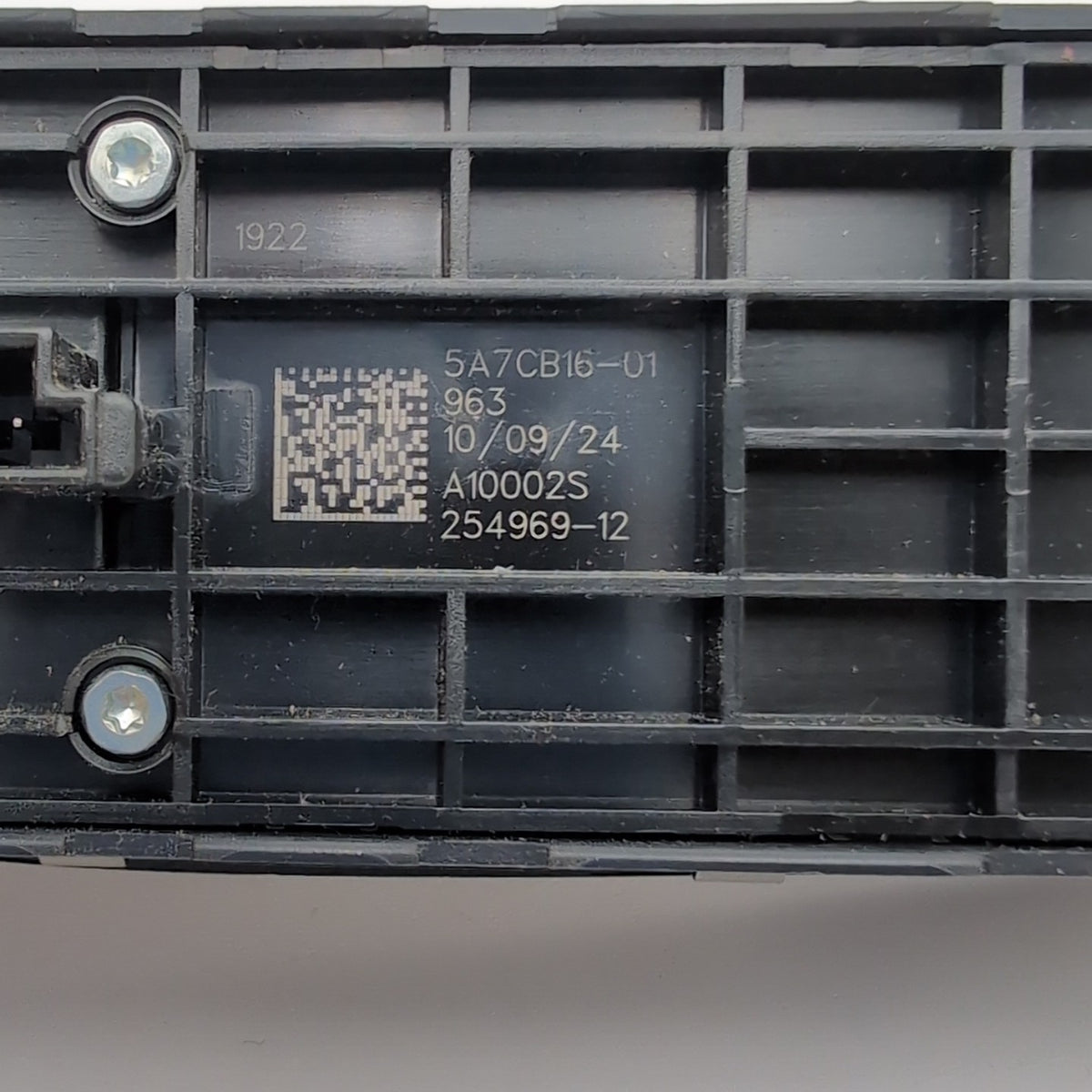 2023 2024 2025 BMW X1 X2 U11 U10 Front Driver Master Window Switch OEM 5A7CB16