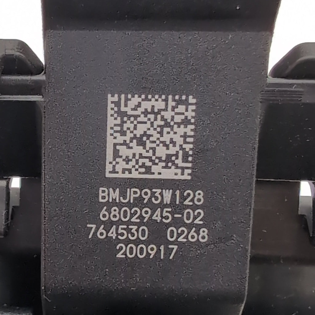 2016 - 2022 BMW 740i 750i 740e G12 Rear Power Distribution B+ Junction Box