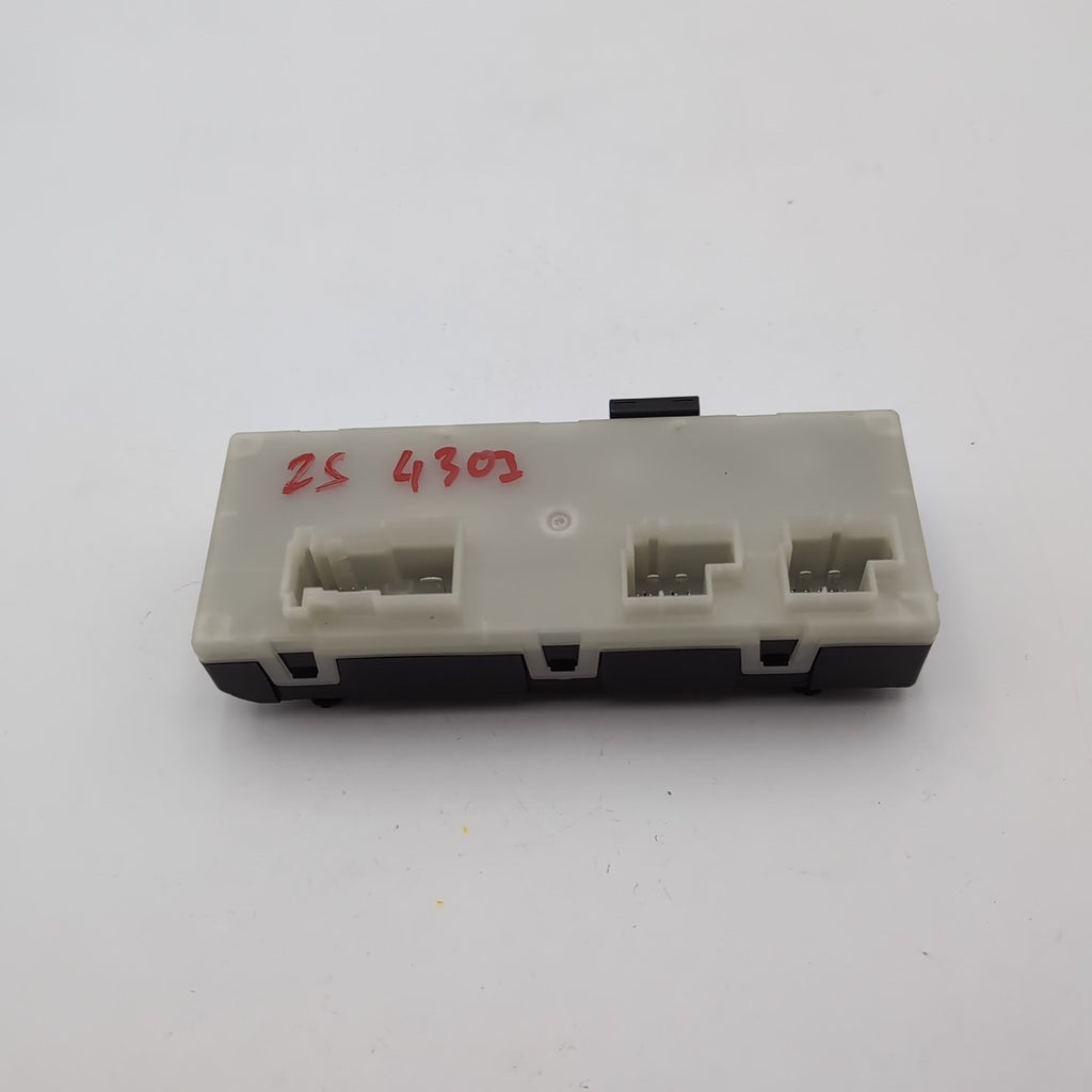 2021 - 2026 BMW G20 G30 M3 X3 X6 X6M Rear Liftgate Trunk Lid Control Module
