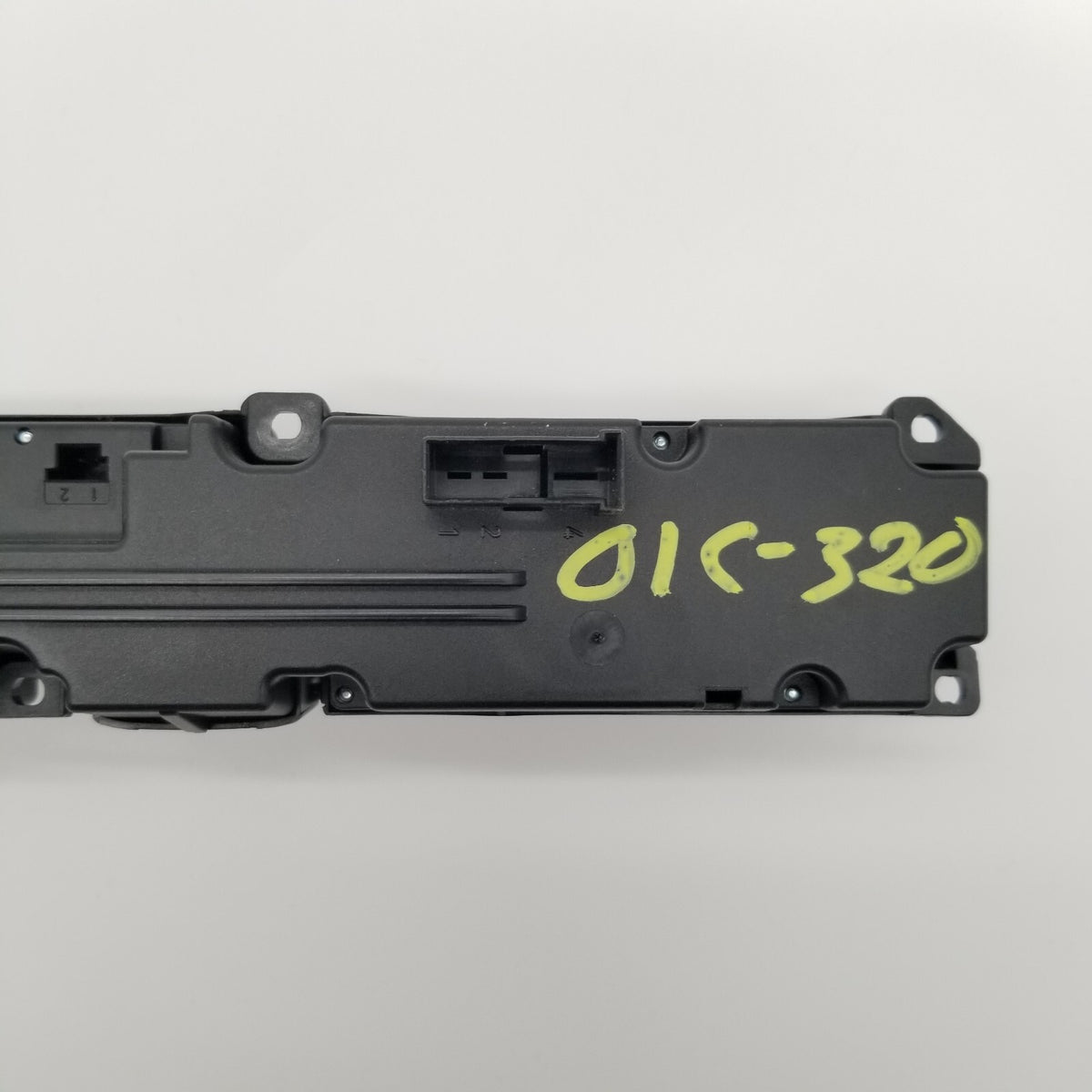 00 01 02 03 04 Fits Mercedes W203 C320 Center Dash Control Switch 2038205510 Oem