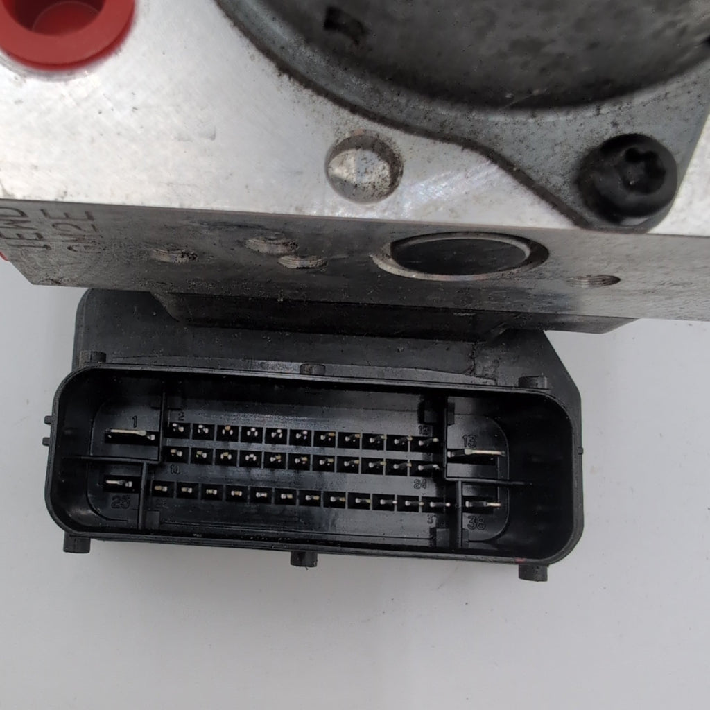 2015 2016 2017 Hyundai Accent ABS Anti Lock Brake Pump Control Unit 58920-1R460