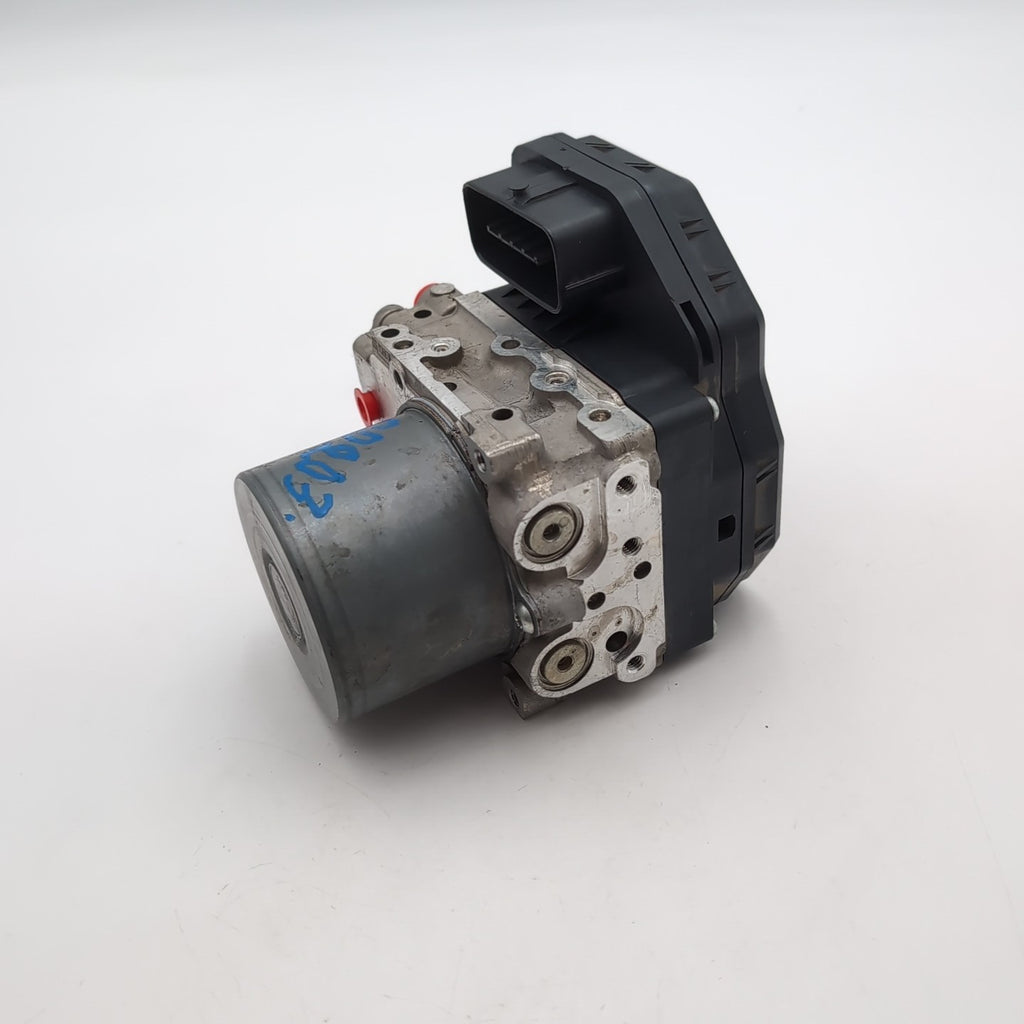 2015 Toyota RAV4 ABS Anti Lock Brake Pump Control Unit OEM 44540-42282