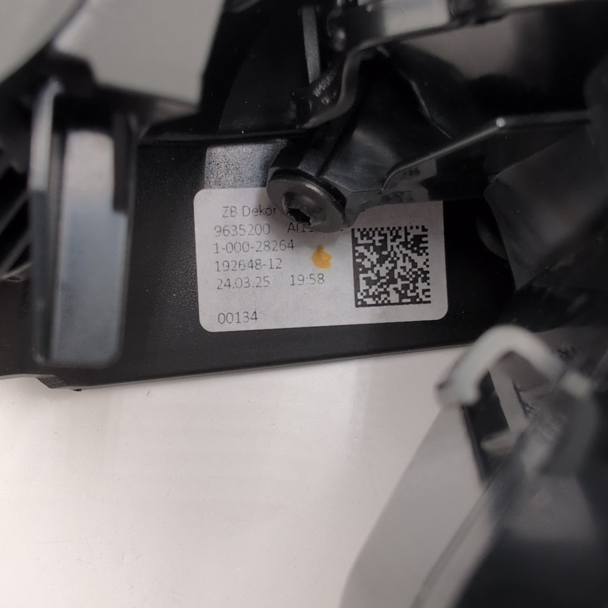 2025 2026 BMW 228i F74 Left Dash Air Vent Trim Panel Aluminum Graphite 9635200