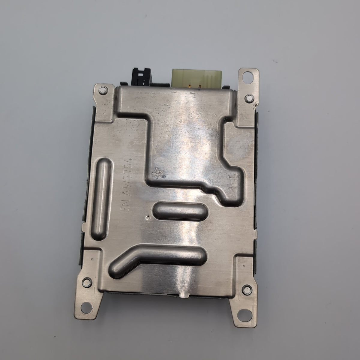 2016 - 2019 BMW 740i 750i G12 Hybrid Battery Charing Module BCU 6819838