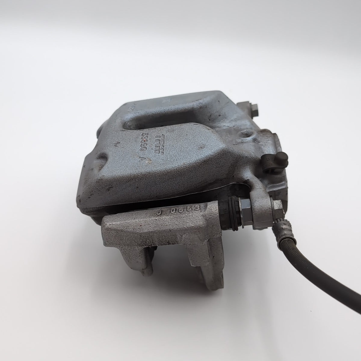 2019 - 2024 BMW G20 G01 330i X3 Front Right Brake Caliper OEM 53390A