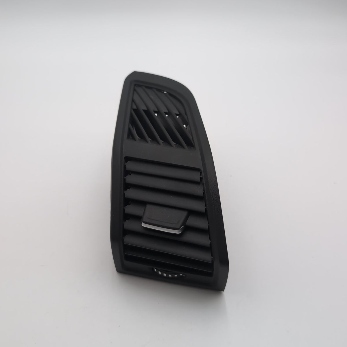 2014 - 2021 BMW i3 i3s I01 Front Right Side Dashboard AC Air Vent 9283003