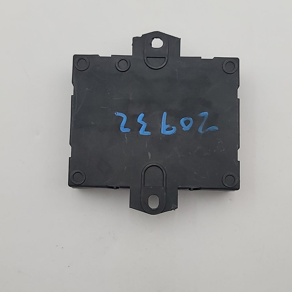 2018 2019 2020 LAND ROVER VELAR POWER LIFTGATE CONTROL MODULE UNIT J8A214B673BA