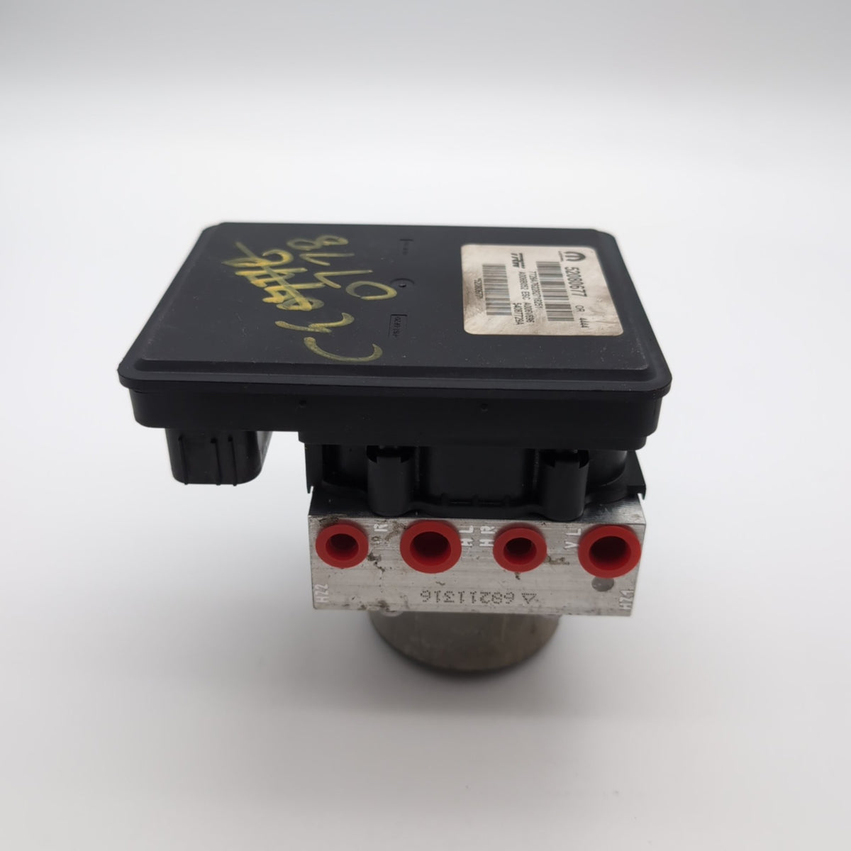2018 2019 Jeep Renegade ABS Anti Lock Brake Pump Control Unit 52080677