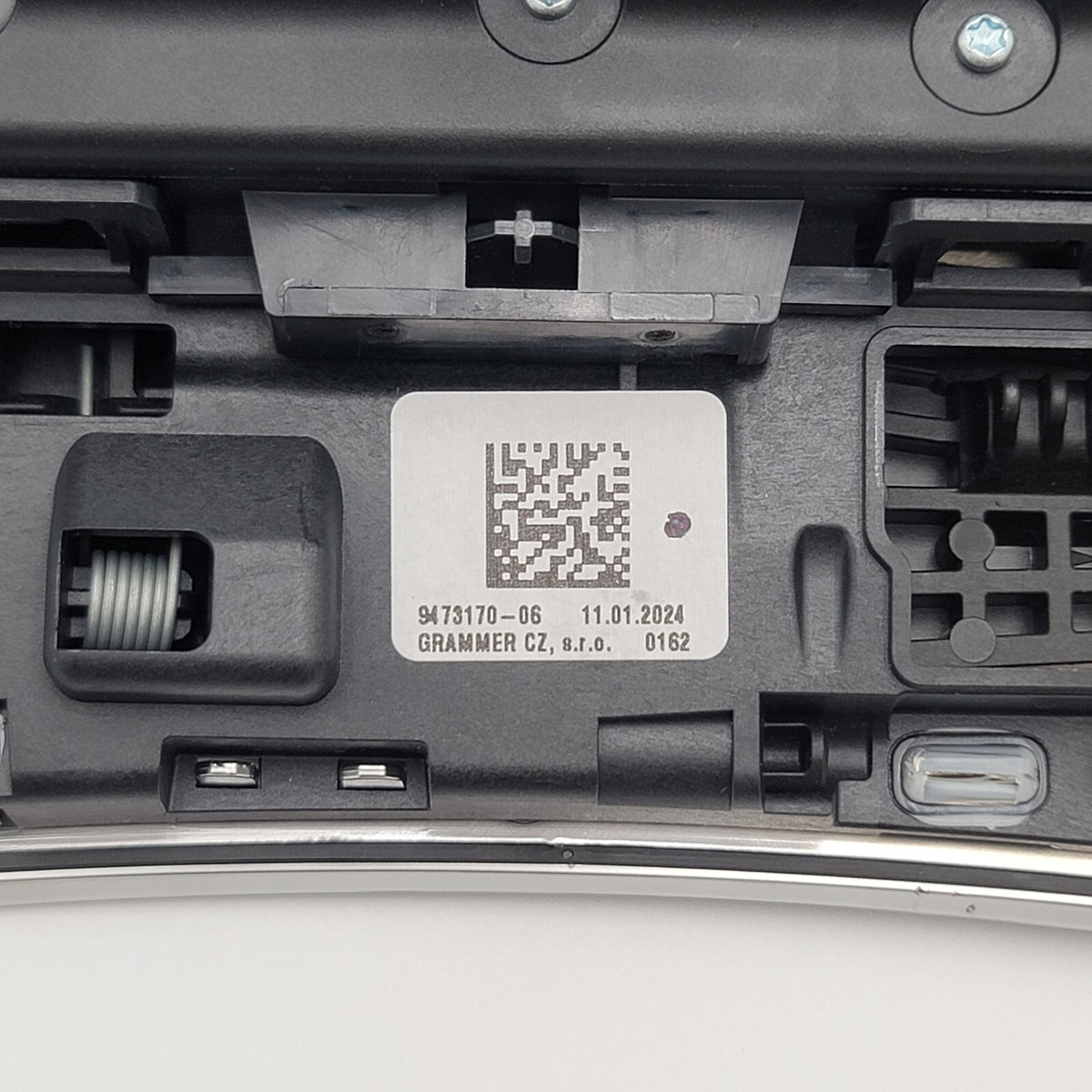 2023 - 2025 BMW X1 U11 Center Console Gear Lever Shifter Panel 9473170 5A8CC87