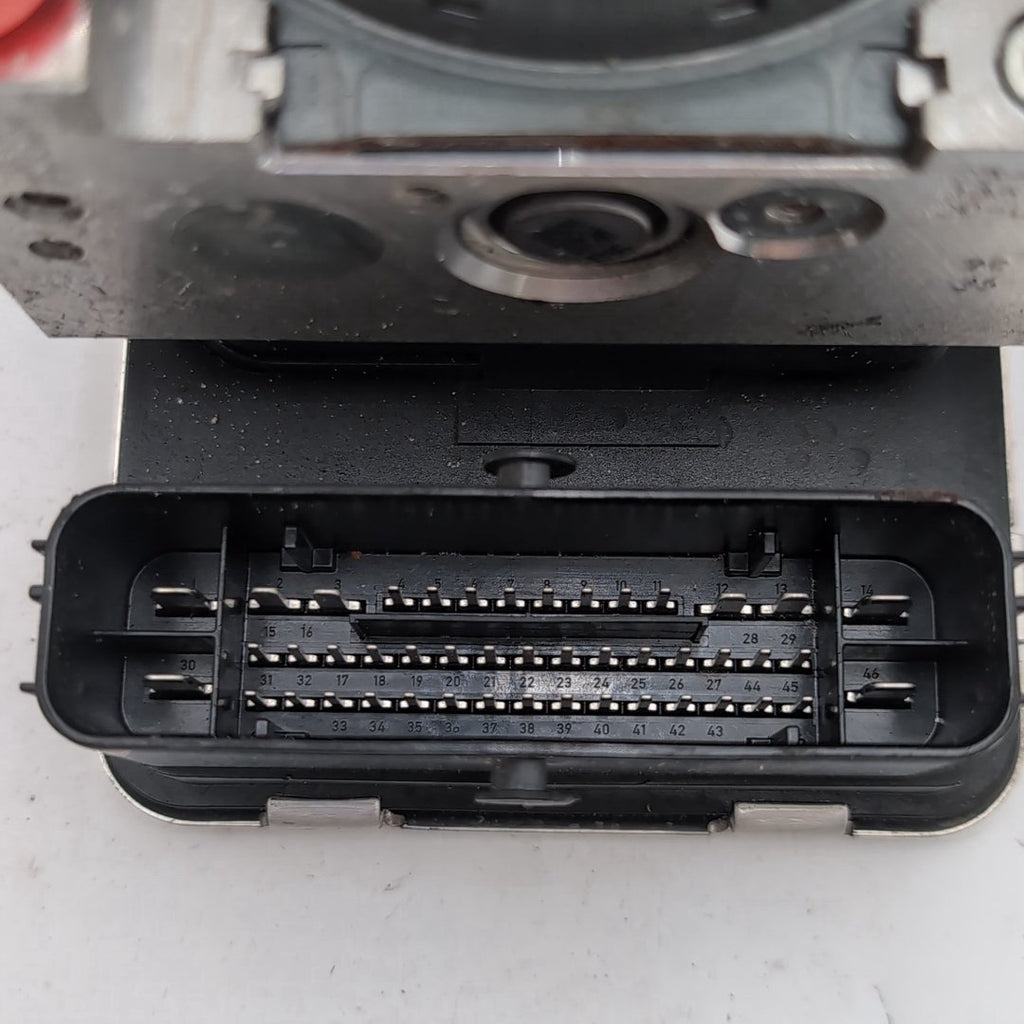2020 2021 2022 GMC Terrain ABS Anti Lock Brake Pump 84825144