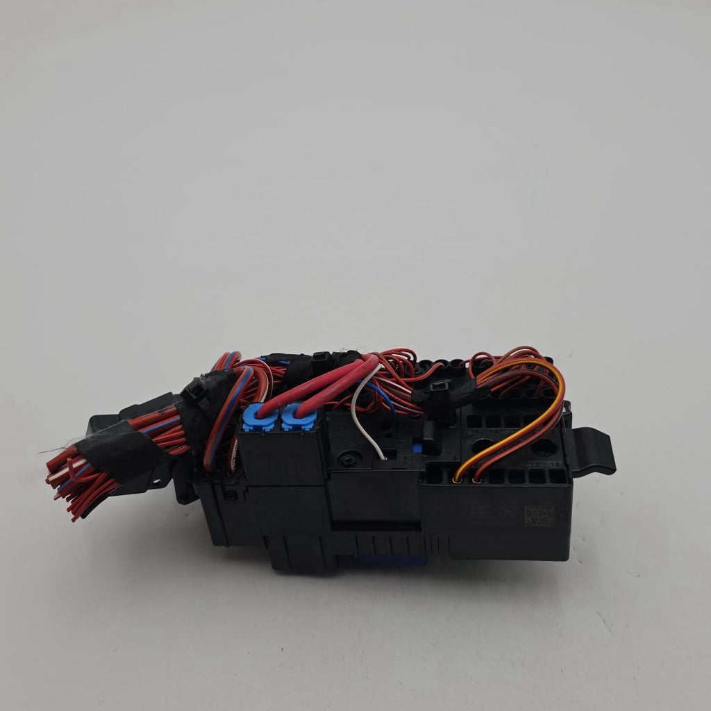 2023 - 2026 BMW 530i G60 G45 G70 G90 Right Power Distribution Fuse Box 5A039C3