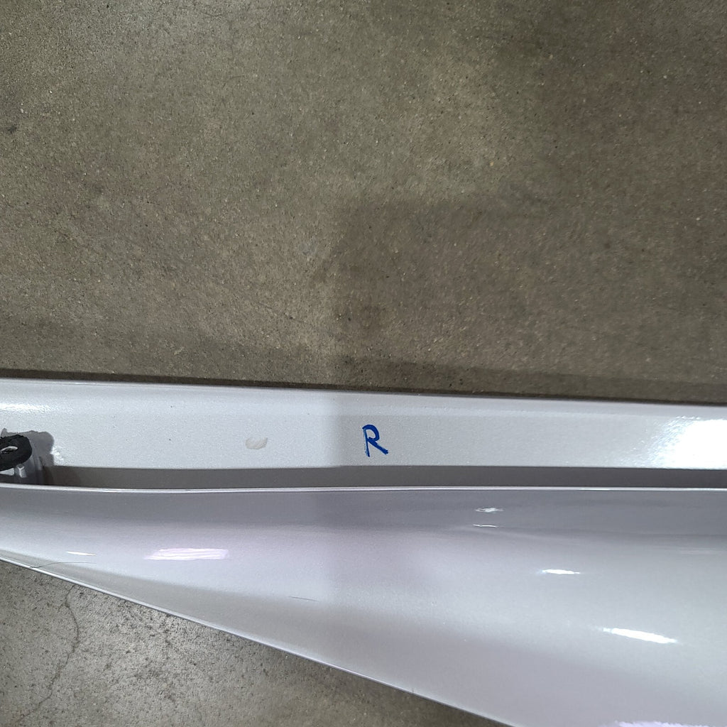 Fits Ferrari 599 GTB Right Side Rear Upper Quarter Panel 69352011 Silver Oem