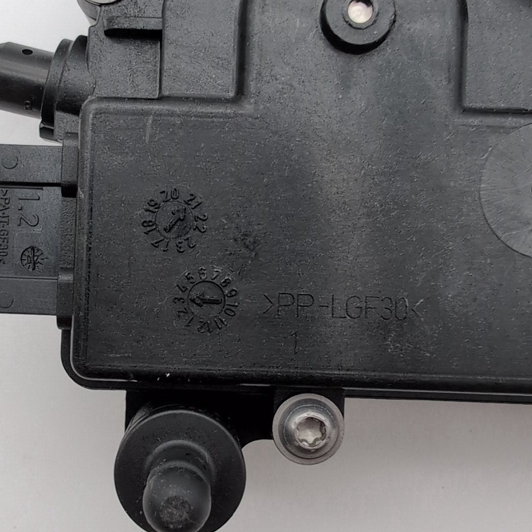 2019 - 2026 BMW X5 X7 Trunk Lid Tailgate Rear Left Trunk Latch Actuator Motor
