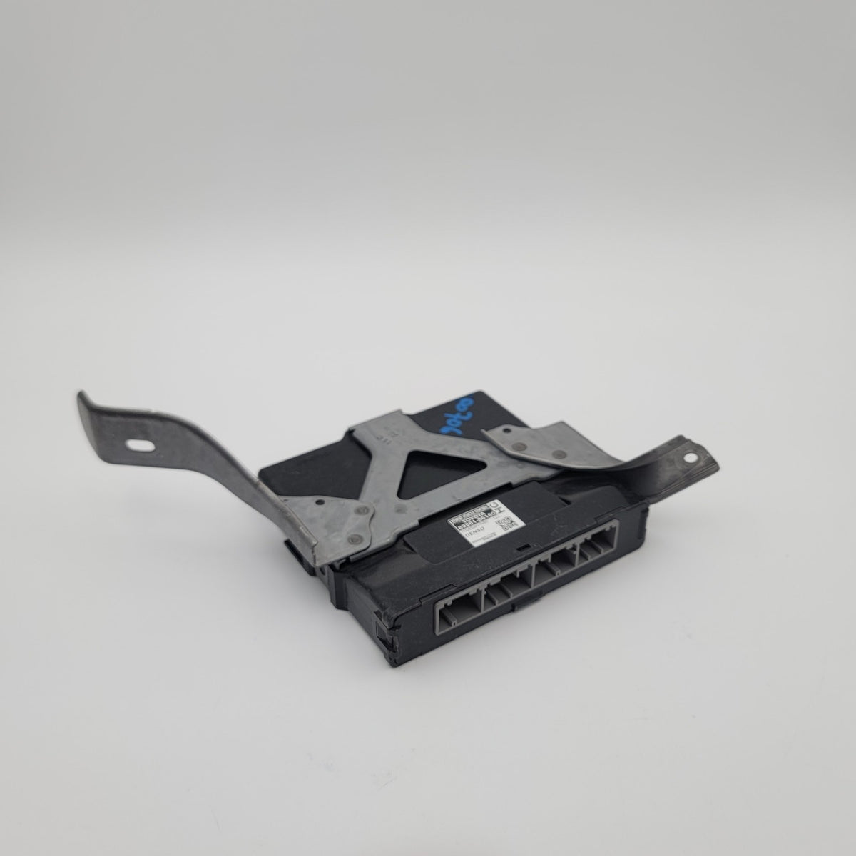 2020 Toyota Camry Hybrid Vehicle Control Module OEM 89981-06150