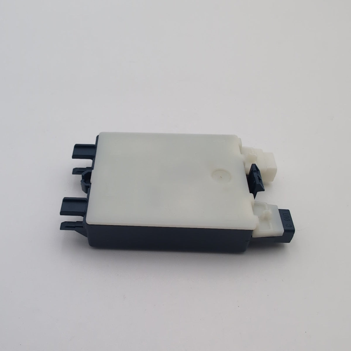2025 2026 BMW X3 G45 LIN Hub 2 LED Interior Light Control Module 5B610A1