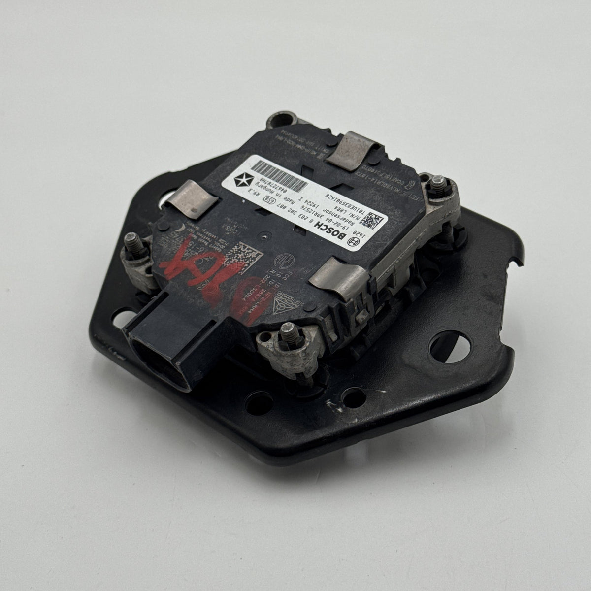 2018 2019 2020 Dodge Durango Adaptive Cruise Distance Radar Sensor 04672787AA