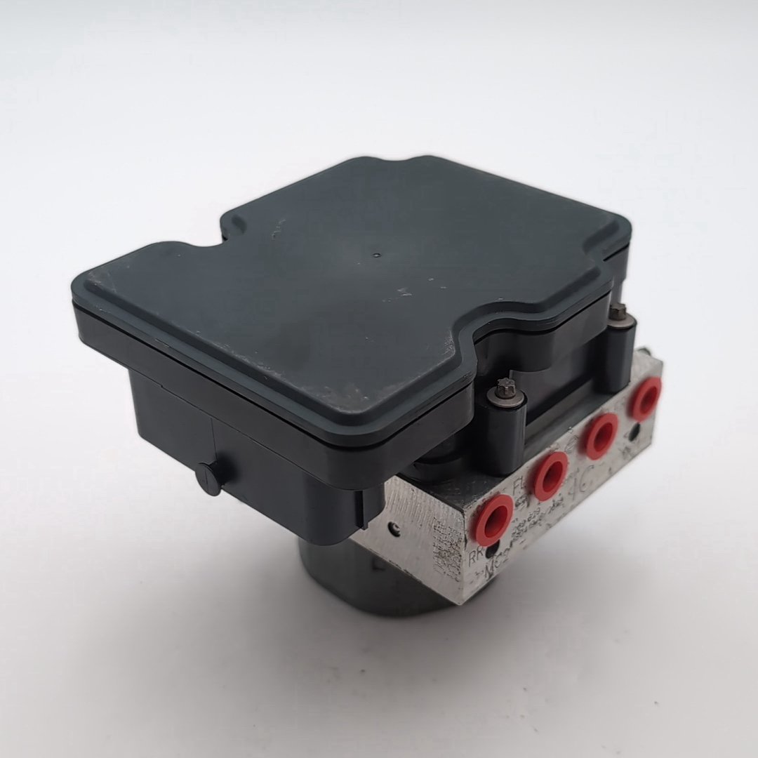 2018 Nissan Rogue 2.5L ABS Anti Lock Brake Pump Control Unit 476605HR1A