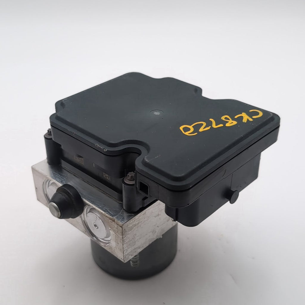 2018 Chevrolet Camaro ABS Anti Lock Brake Pump OEM 84244636