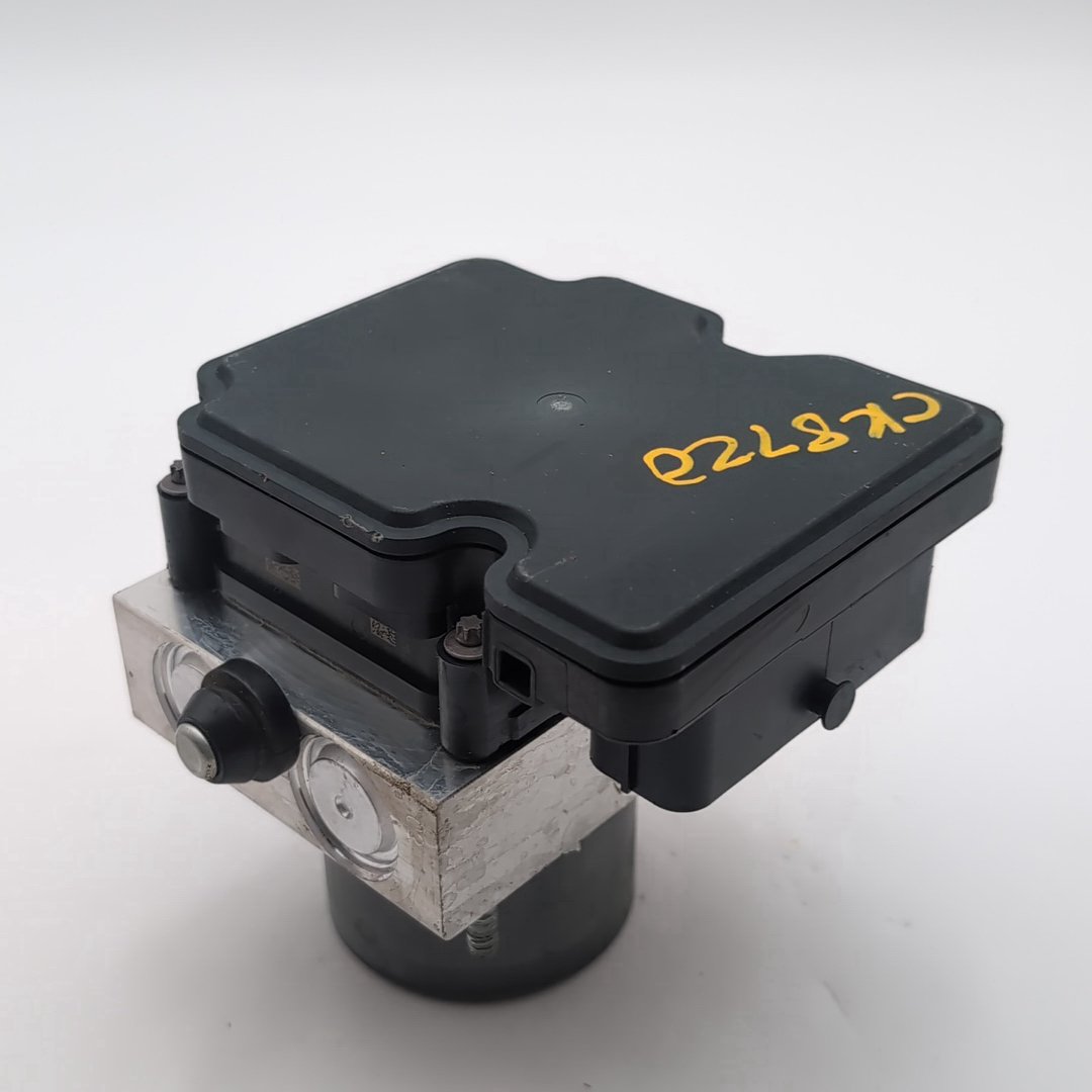 2018 Chevrolet Camaro ABS Anti Lock Brake Pump OEM 84244636