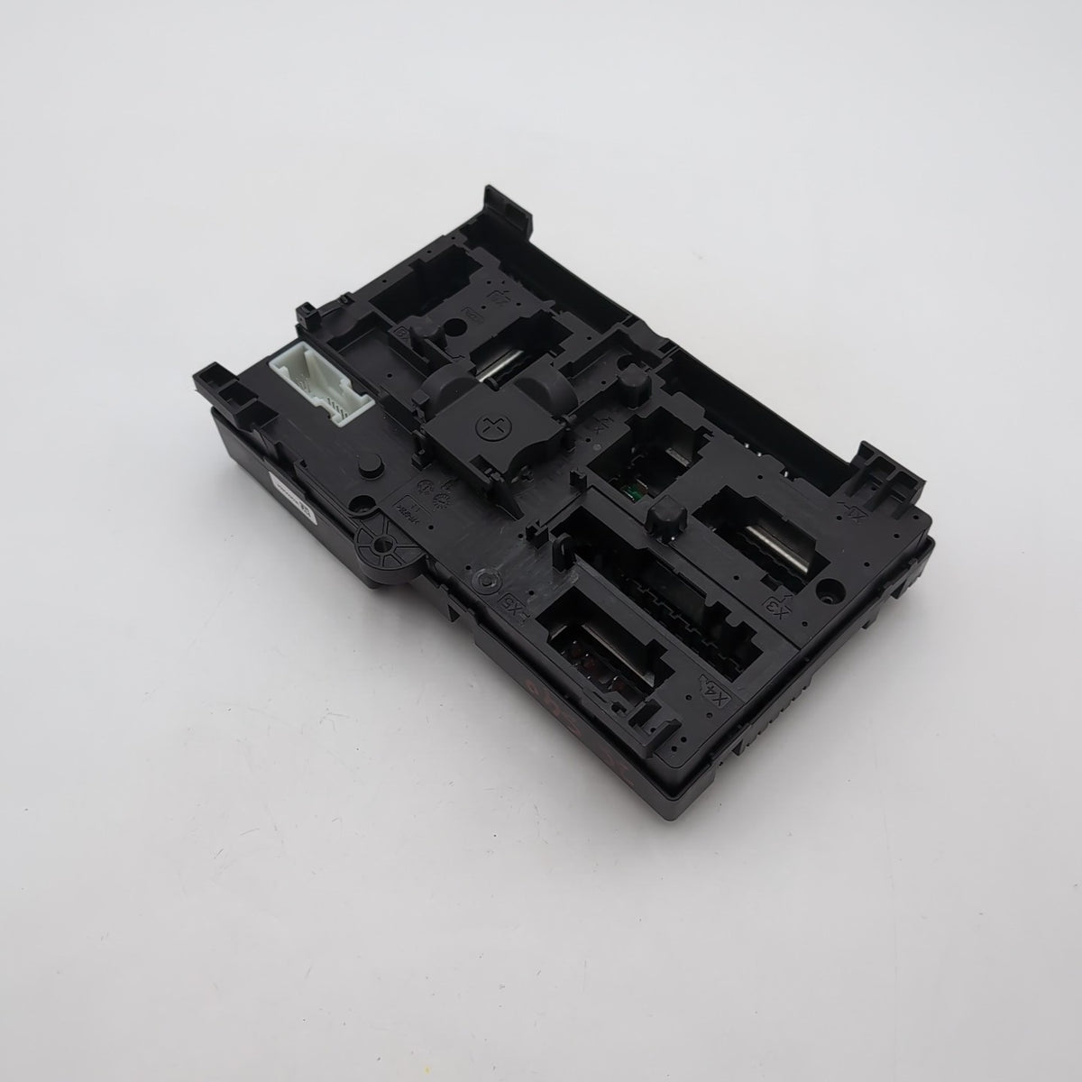 2023 - 2026 BMW 540i G60 i7 G70 X3 Rear Power Distribution Fuse Box 5A09BA7