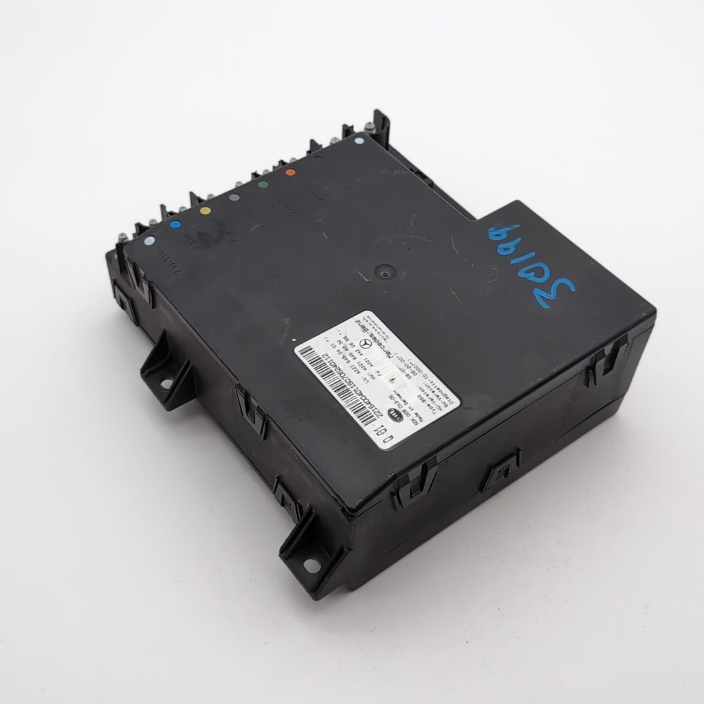2007- 2013 Mercedes W221 S550 CL550 Electric Power Supply Control Fuse Box