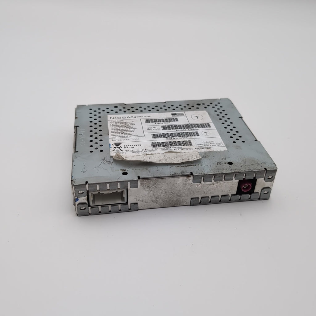 2008- 2011 Infiniti G35 G37 Satellite Radio Tuner Receiver Module 28051EH00B