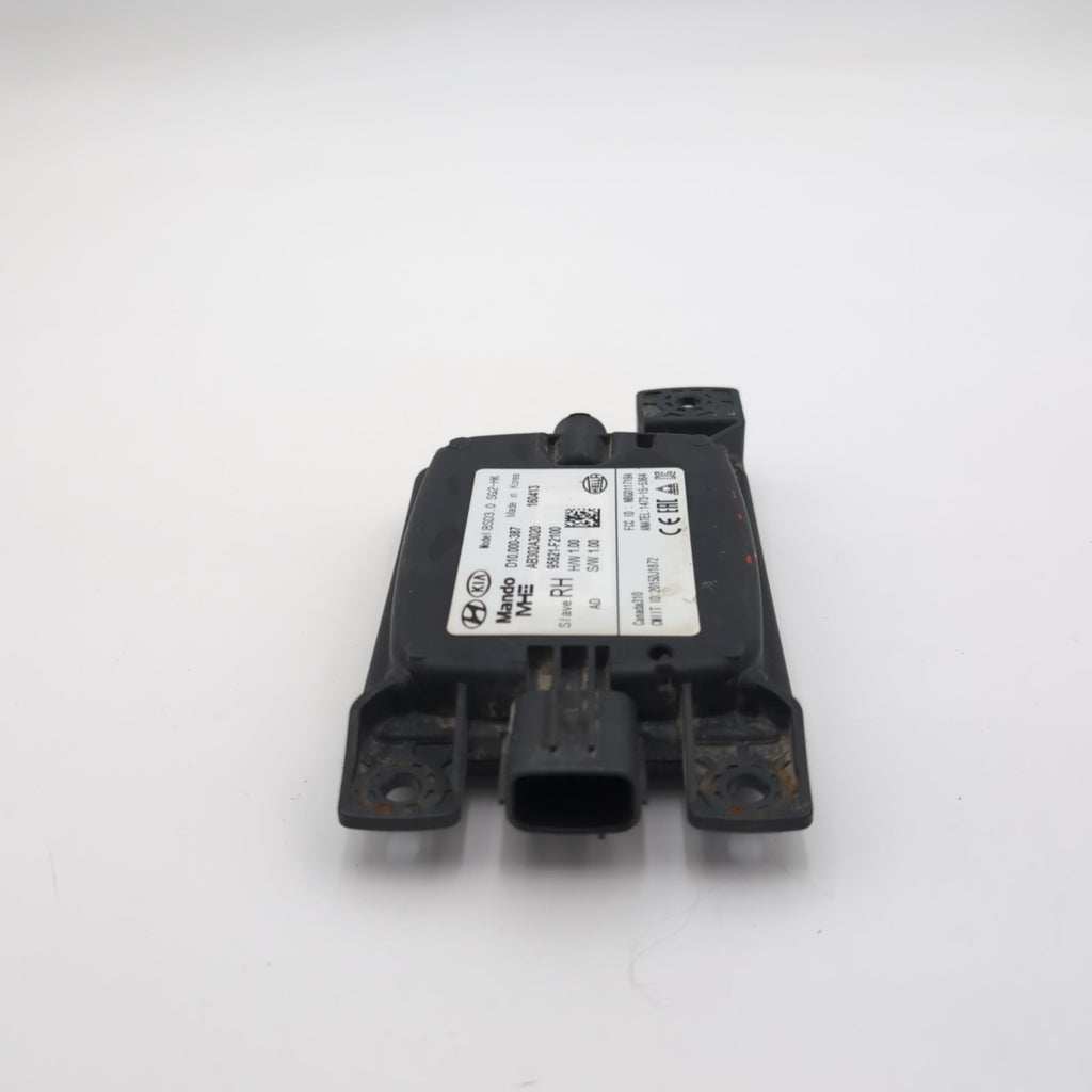 2017 2018 Hyundai Elantra SLAVE RH Right Blind Spot Radar Sensor 95821-F2100