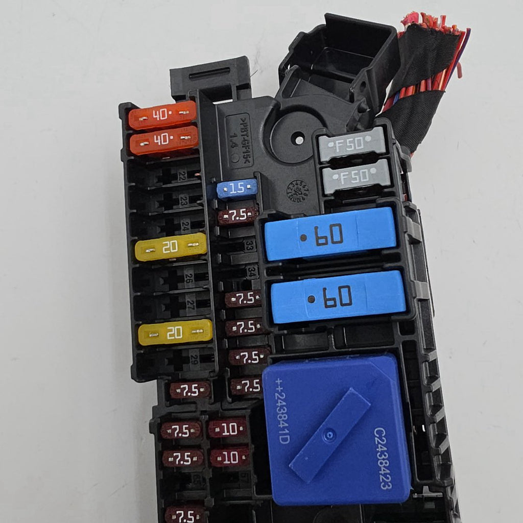 2023 - 2026 BMW 530i G60 G45 G70 G90 Right Power Distribution Fuse Box 5A039C3