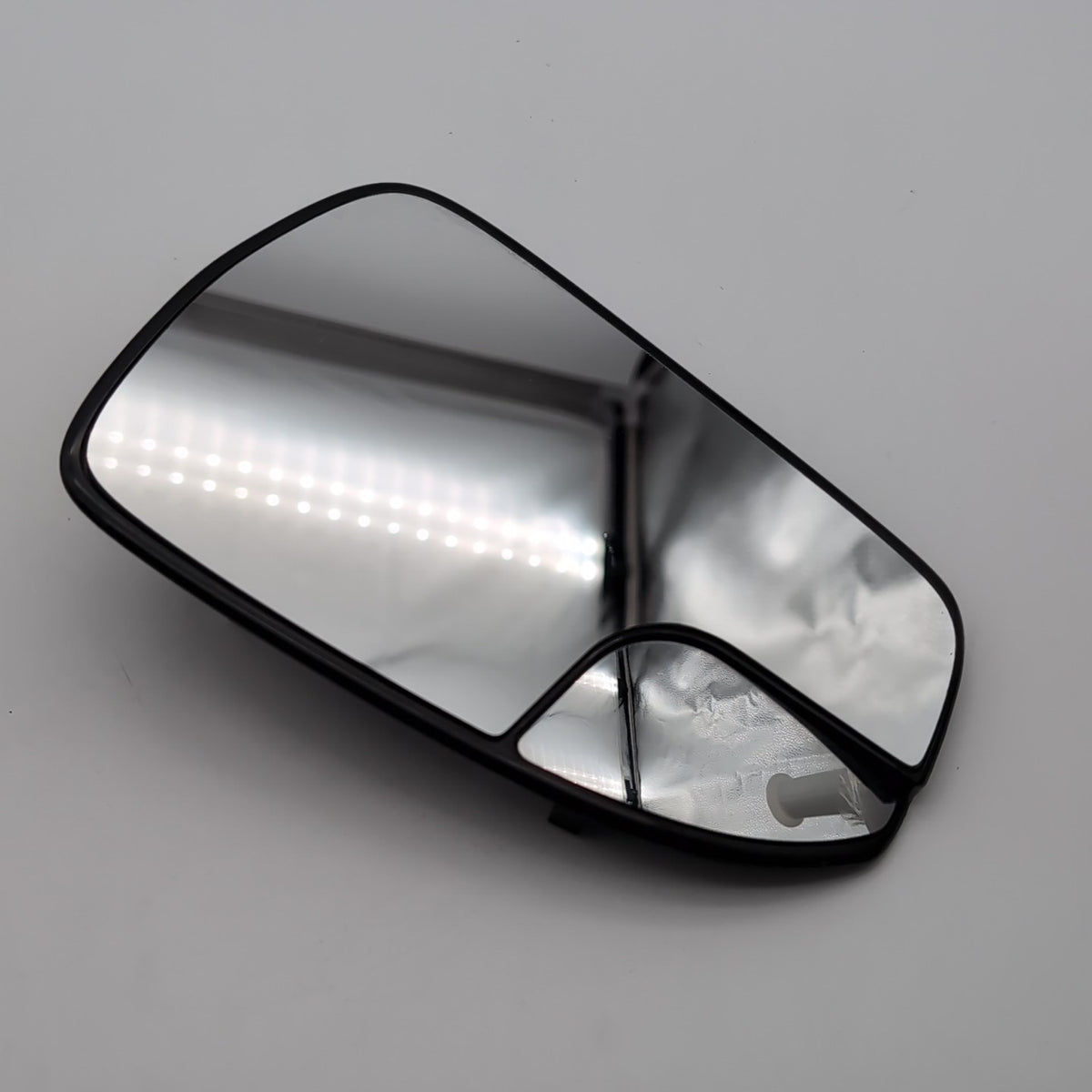 2013- 2017 Ford Fusion Driver Side Left Mirror Glass DS73-17T675-A
