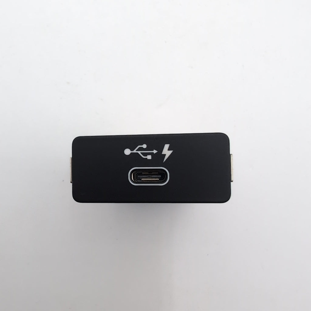 2019 - 2024 BMW 3 4 5 X3 X4 X5 X6 Rear Center Single USB Port Socket 8711939