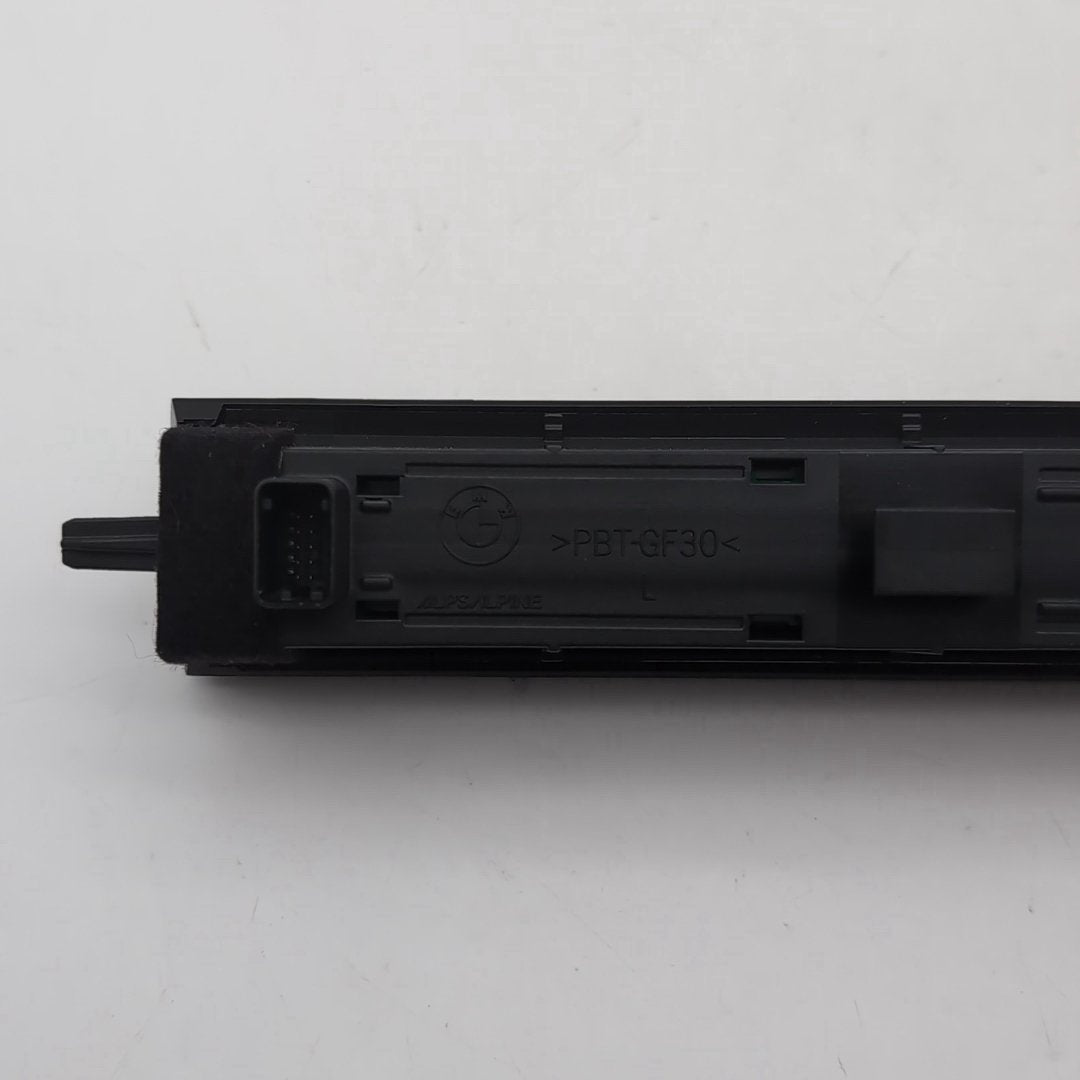 2024 - 2026 BMW i5 530i G60 Front Left Driver Light Control Climate Touch Panel