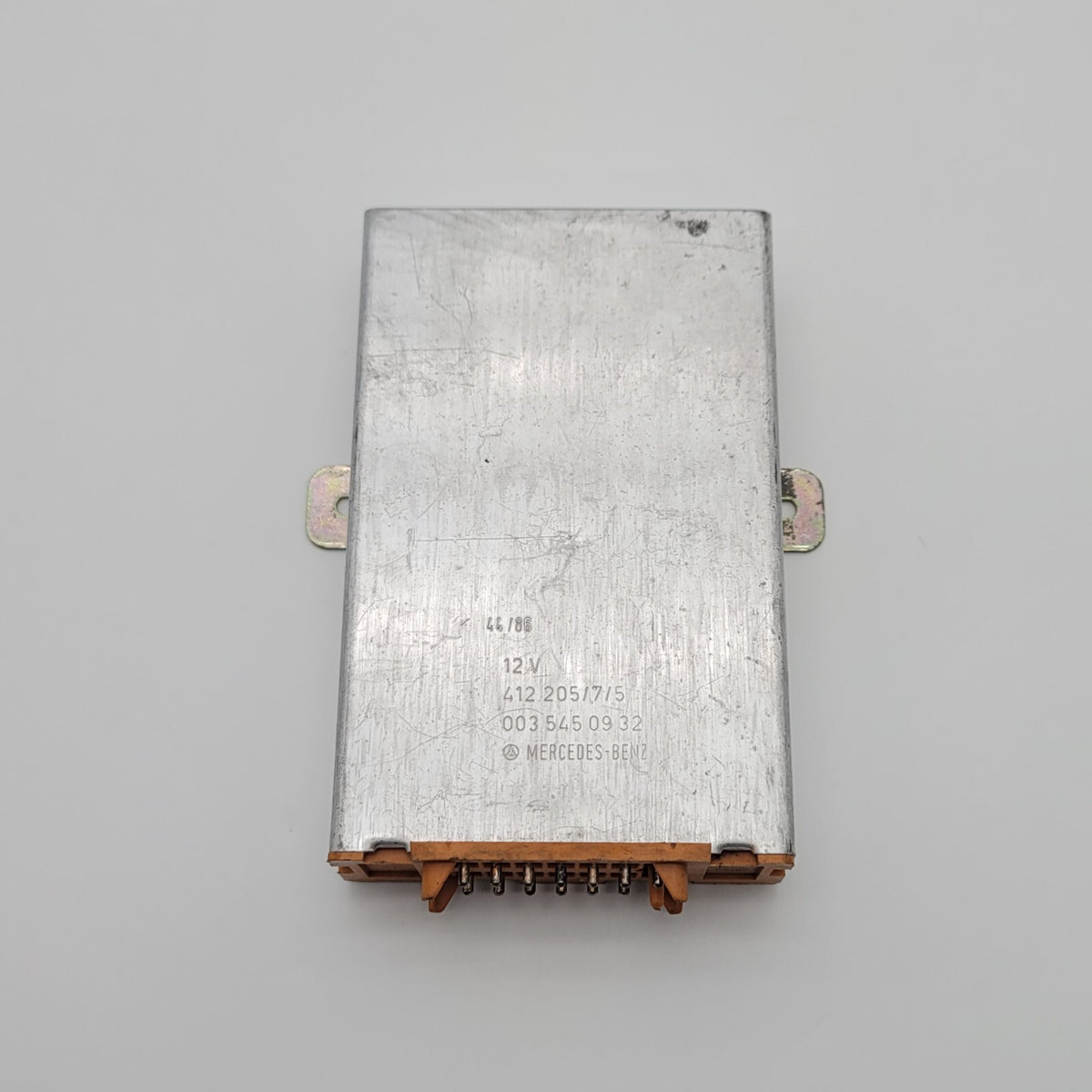 1986 1987 1988 1989 1990 1991 1992 Mercedes-Benz 300E Control Module 0035450932