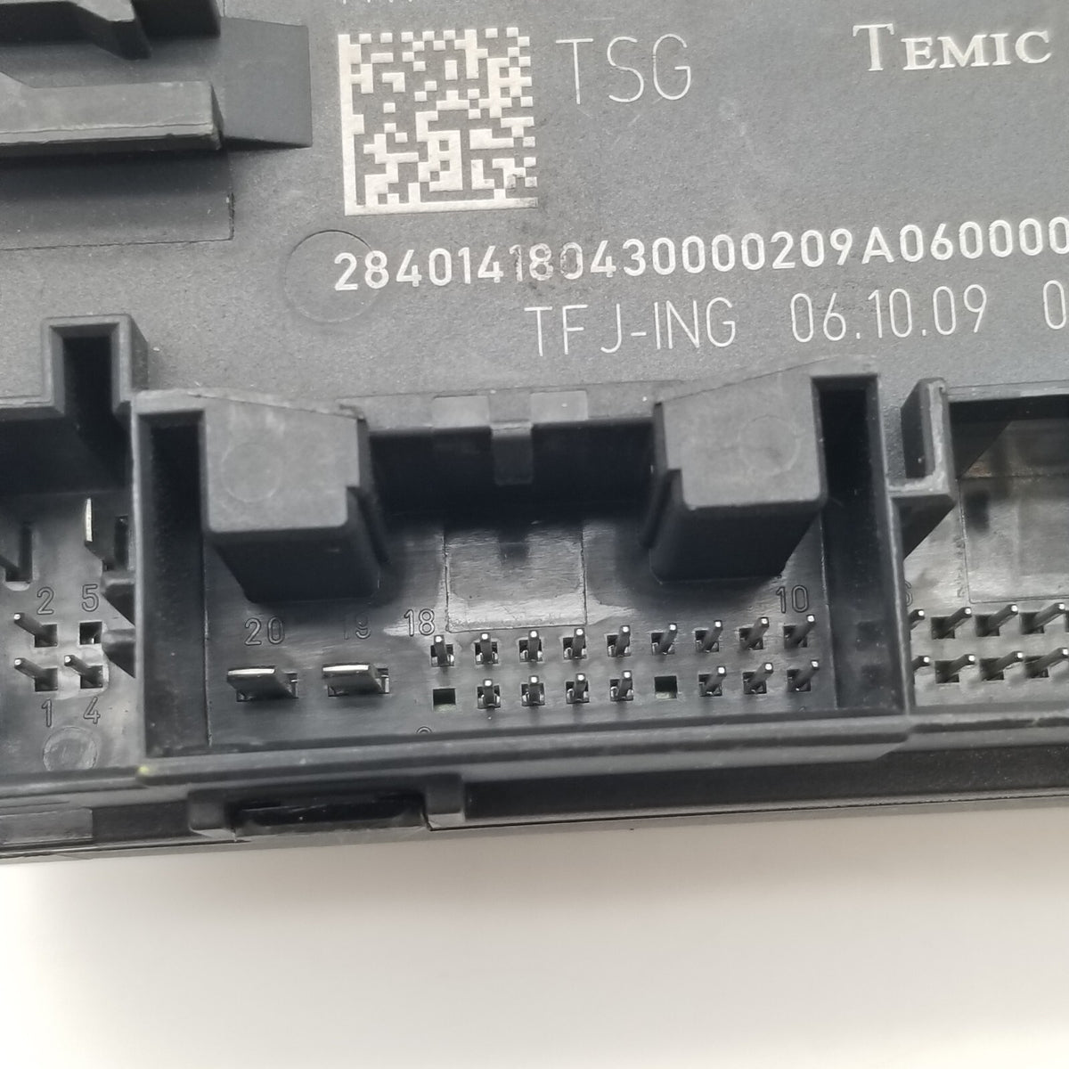 2009-2011 Fits Audi A6 Quattro Left Front Door Window Control Module 4F0959793R