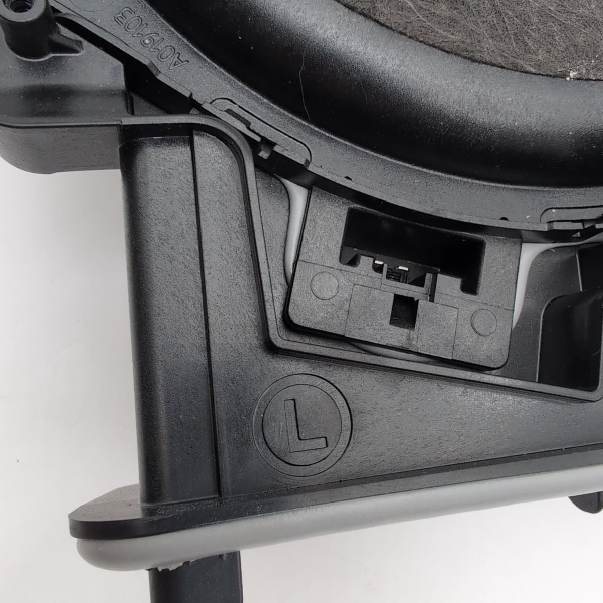 2024 2025 2026 BMW 228i F70 F74 Left Central Bass Subwoofer Speaker 5A64007