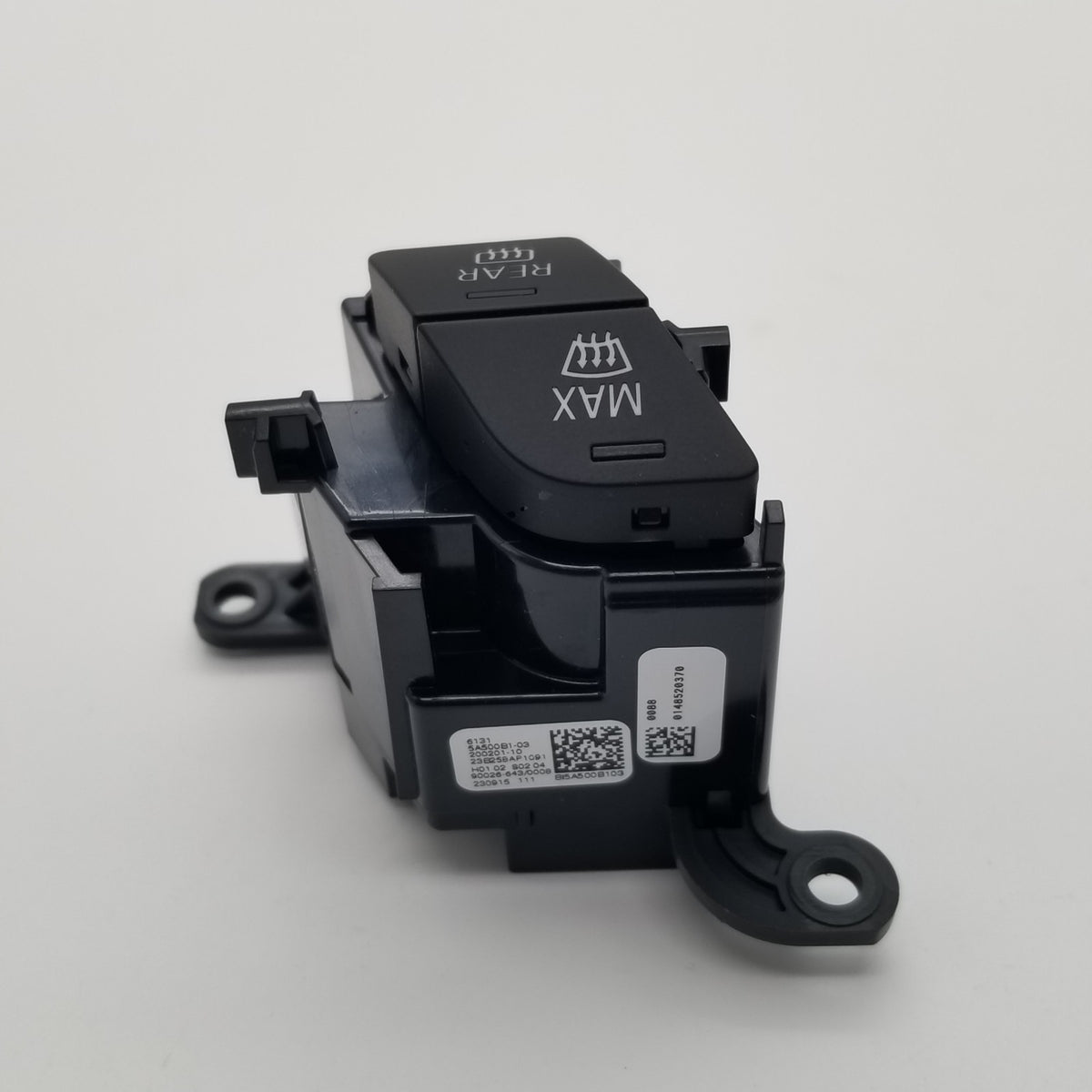 2022 2023 2024 2025 BMW X1 X2 U06 U11 U10 Center Dash Defrost Switch 5A500B1