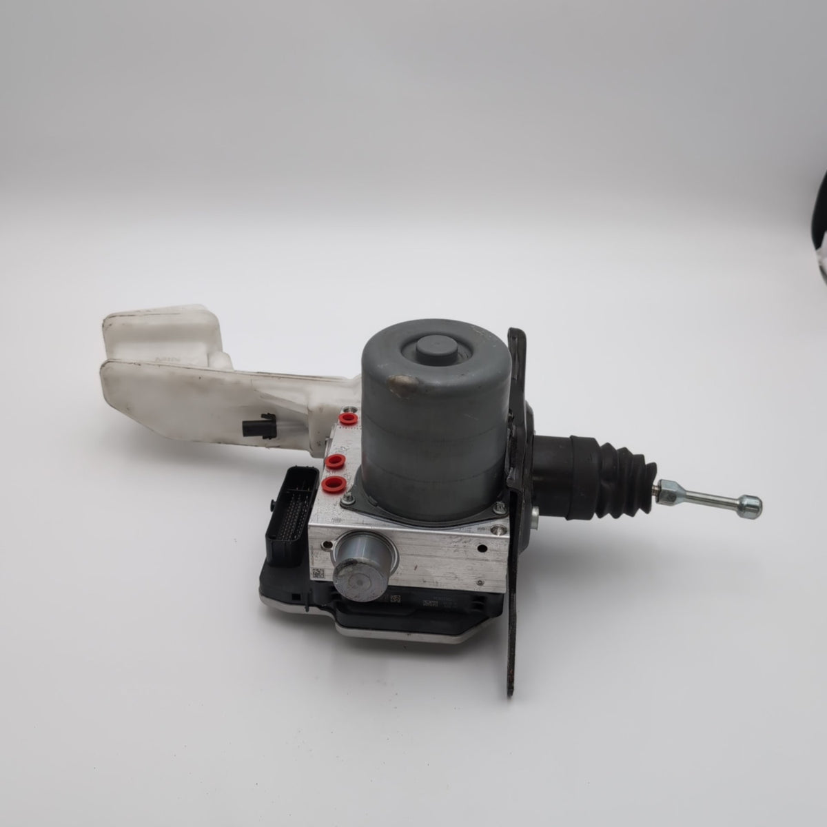 2022 2023 2024 Cadillac 2.0L ABS Master Cylinder Brake Booster 87814754