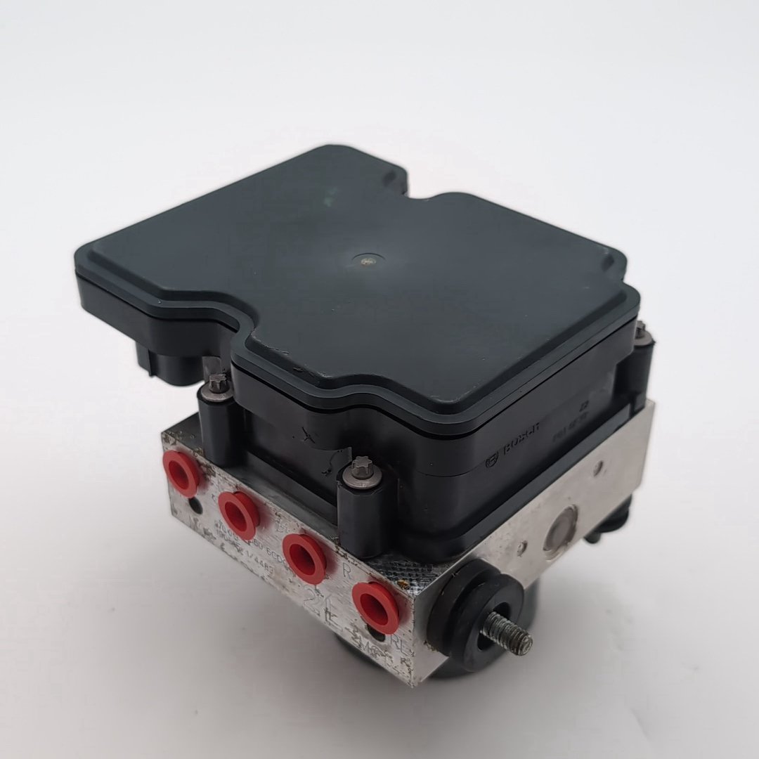 2019 2020 Nissan Altima ABS Anti Lock Brake Pump 476606CD0A