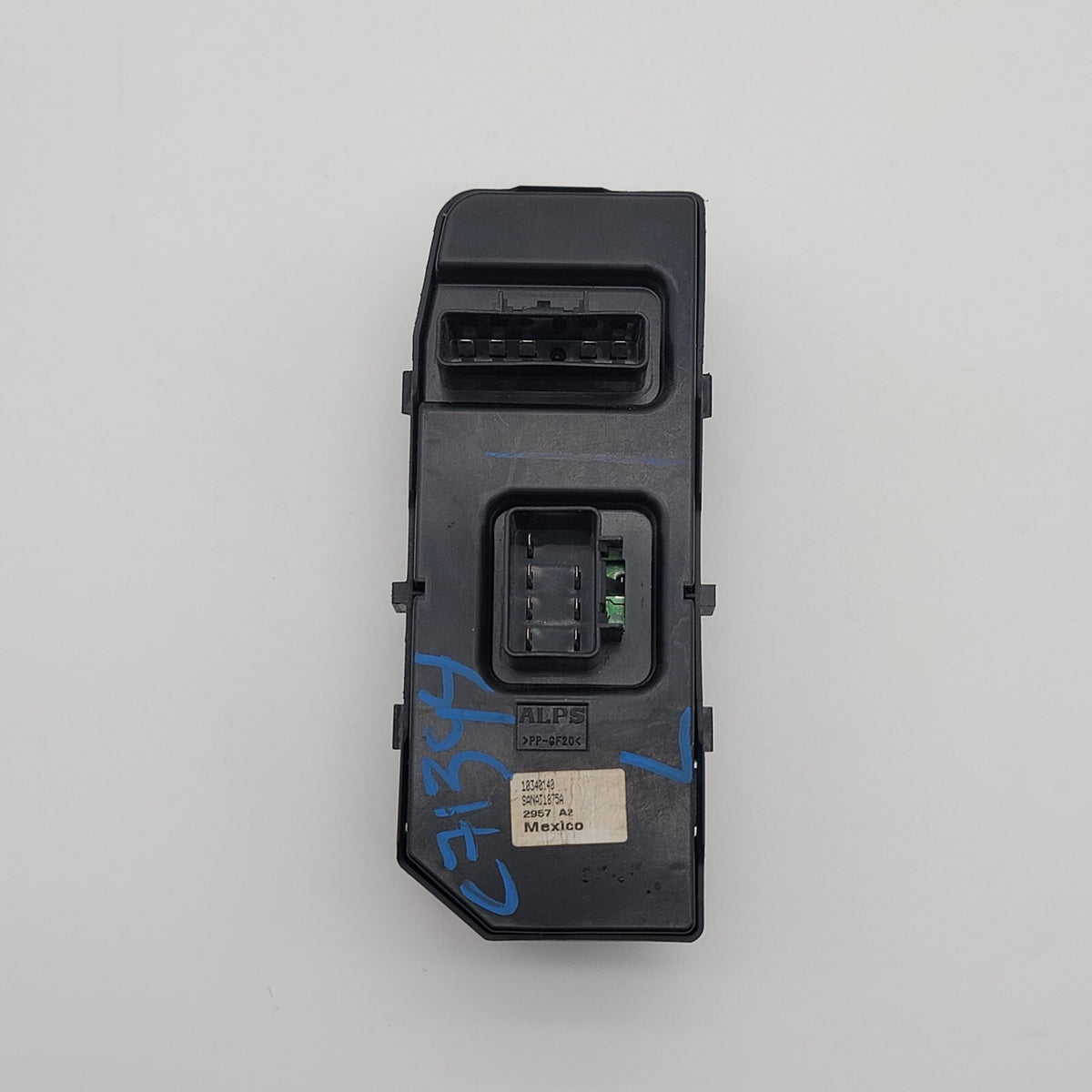 2006 2007 2008 2009 2010 2011 2012 2013 Chevy Impala Driver Power Window Switch