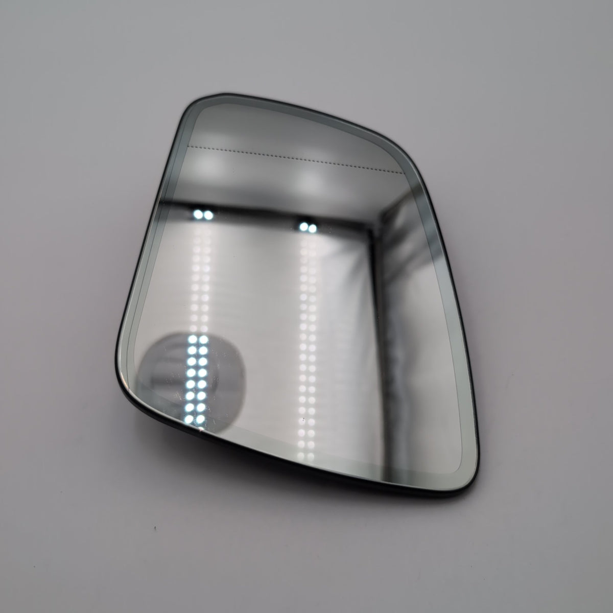 2008 - 2011 Mercedes C350 W204 Left Side View Mirror Glass Auto Dim A2048100121